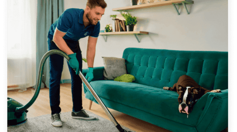 Lares com pets precisam de cuidados especiais na limpeza