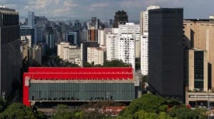 MASP abre novo prédio para o público com cinco exposições
