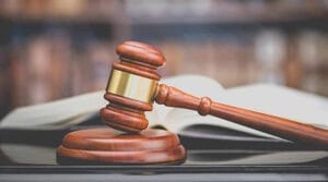 TRE-SP rejeita recurso e mantém cassação do diploma da deputada federal Carla Zambelli