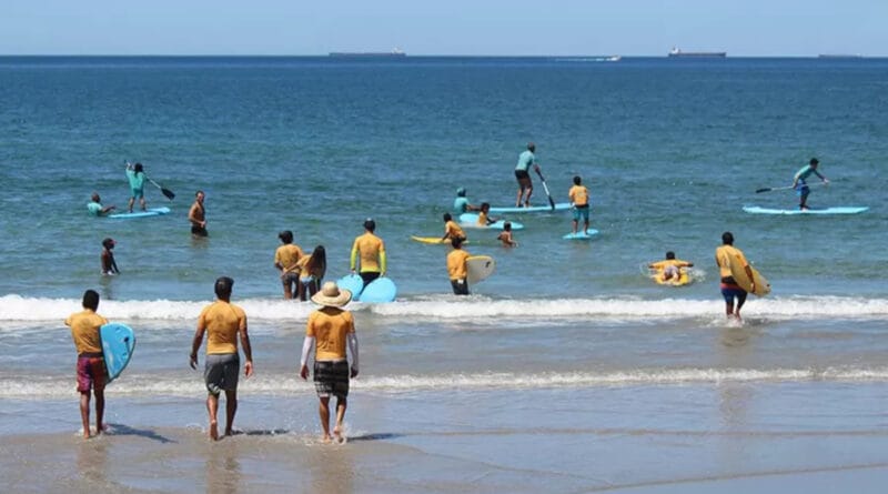 Surf para Todos: projeto democratiza o acesso ao surfe