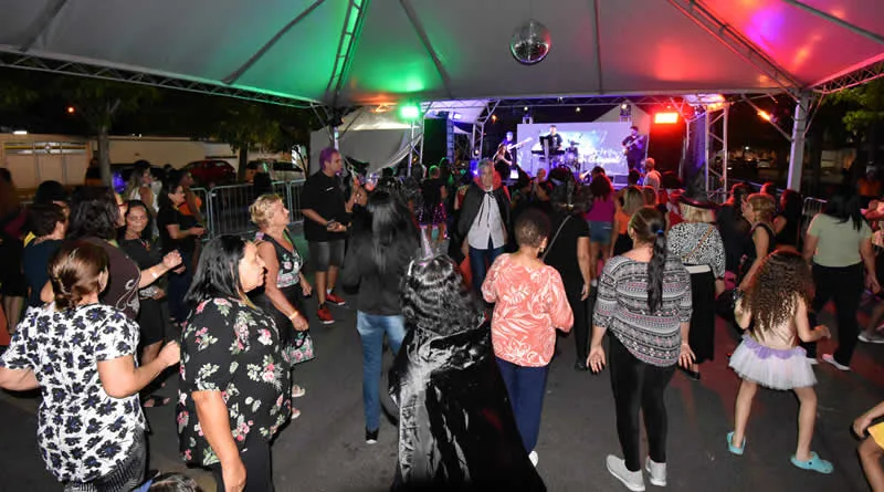 De volta ao calendário de Praia Grande (SP), Baila Comigo 2025 começa pelo Bairro Samambaia