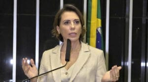 Deputada quer auxílio-emergencial nacional para vítimas de enchentes