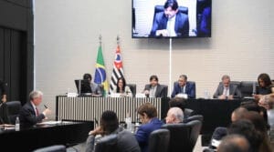 Projeto que autoriza concessão do sistema de travessias por balsas em SP é debatido em audiência pública na Alesp