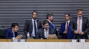 Alesp aprova projeto que ajusta critérios para promoção de patentes na Polícia Militar