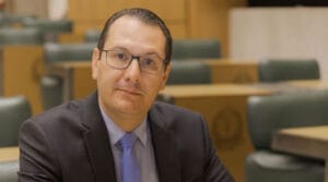 Deputados criam Frente Parlamentar para combater violência digital contra crianças e adolescentes em SP