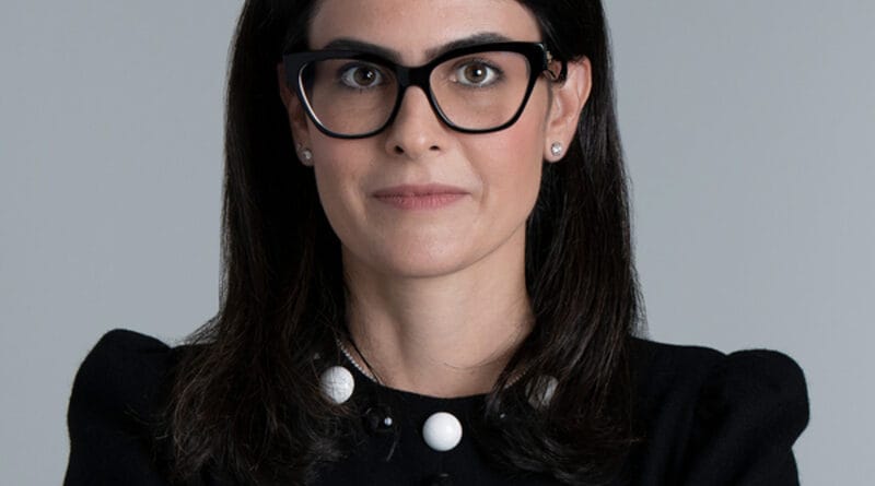 Cinthia Nespoli assume como CEO da Pearson Brasil