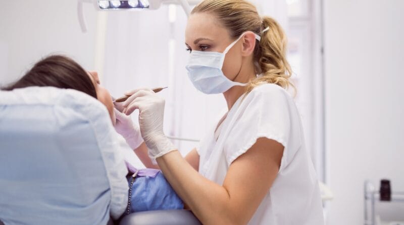 Doença rara pode levar a lesões na mucosa oral