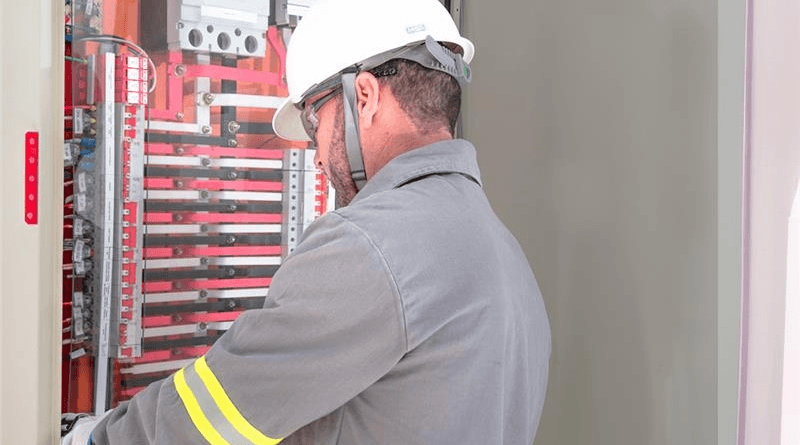 Surtos elétricos causam danos irreversíveis a equipamentos