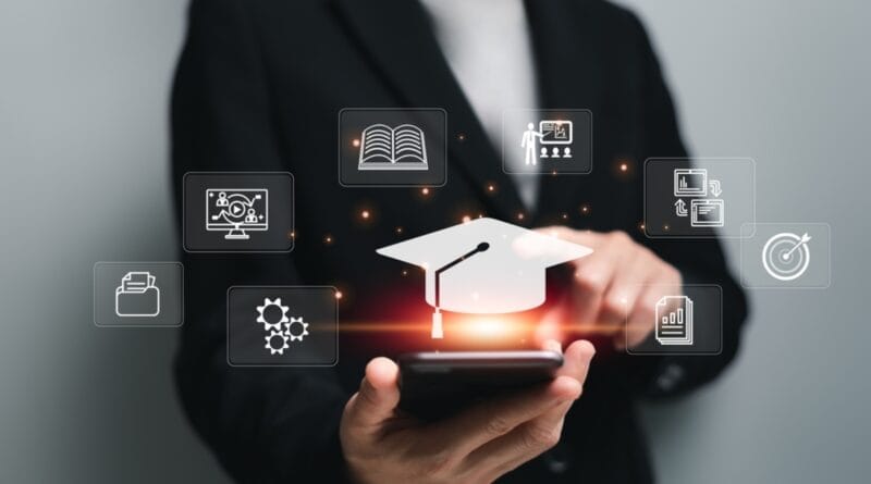 Carreira em Y estimula busca por diferentes tipos de pós-graduação