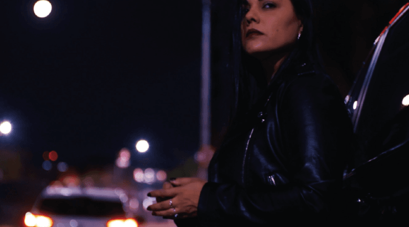 Compositora mineira cria projeto com 100 músicas em 100 dias