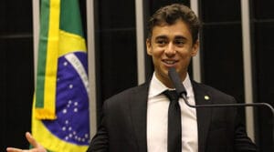 Nikolas Ferreira vence eleição estadual de MG em um 2º turno, diz pesquisa da Futura Inteligência