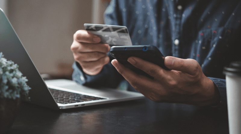 Relatório aponta dados do setor de comércio eletrônico global