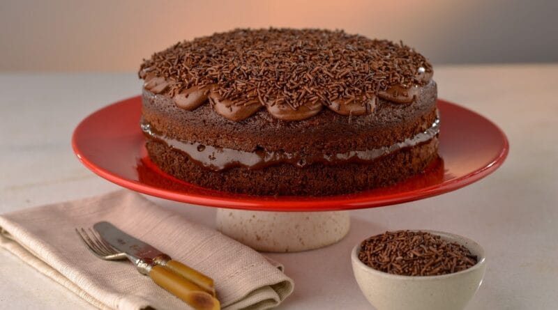 Fábrica de Bolo Vó Alzira investe no uso de IA para crescer