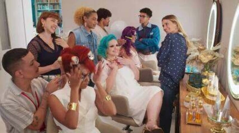 Dove apresenta Bond Intense Repair no remake de Vale Tudo