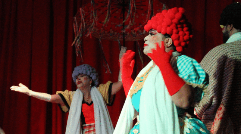 Espetáculo teatral celebra a tradição da Festa de Trindade