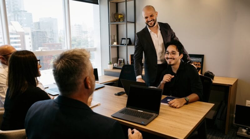 Crescimento do Salesforce impulsiona empresas do segmento