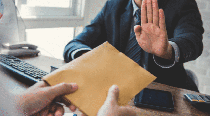 Brasil registra pior posição da história no ranking de percepção da corrupção