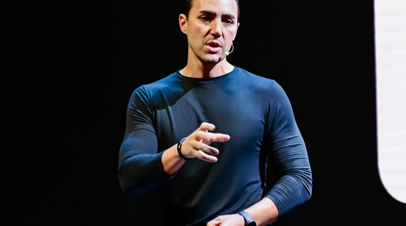 Ricardo Rocha desafia líderes em livro que funde habilidades