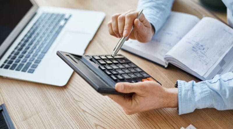 Inadimplência atinge 300 mil negócios a mais em 2024