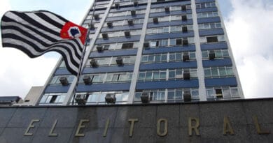 TRE-SP realiza atendimento na Aldeia Tabaçu Rekoypy, em Peruíbe TRE-SP realiza atendimento na Aldeia Tabaçu Rekoypy, em Peruíbe