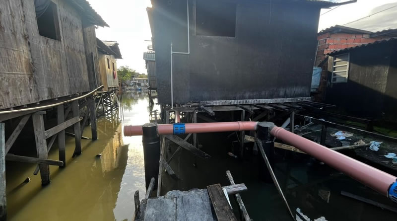 10 mil moradores das palafitas do Dique da Vila Gilda, em Santos, vão receber água e coleta de esgoto