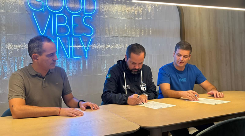 Santos amplia protagonismo global no surfe com nova representação oficial na World Surf Cities Network