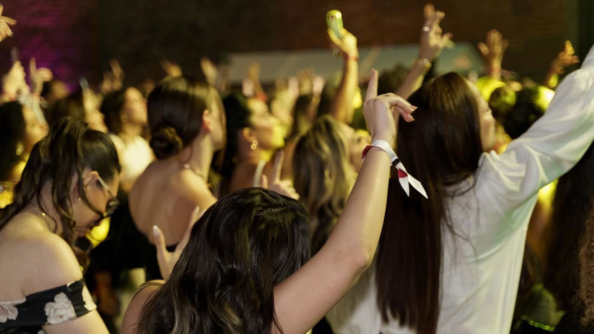 Elas Experience chega à 4ª edição com show, open bar e experiências imersivas em Santos