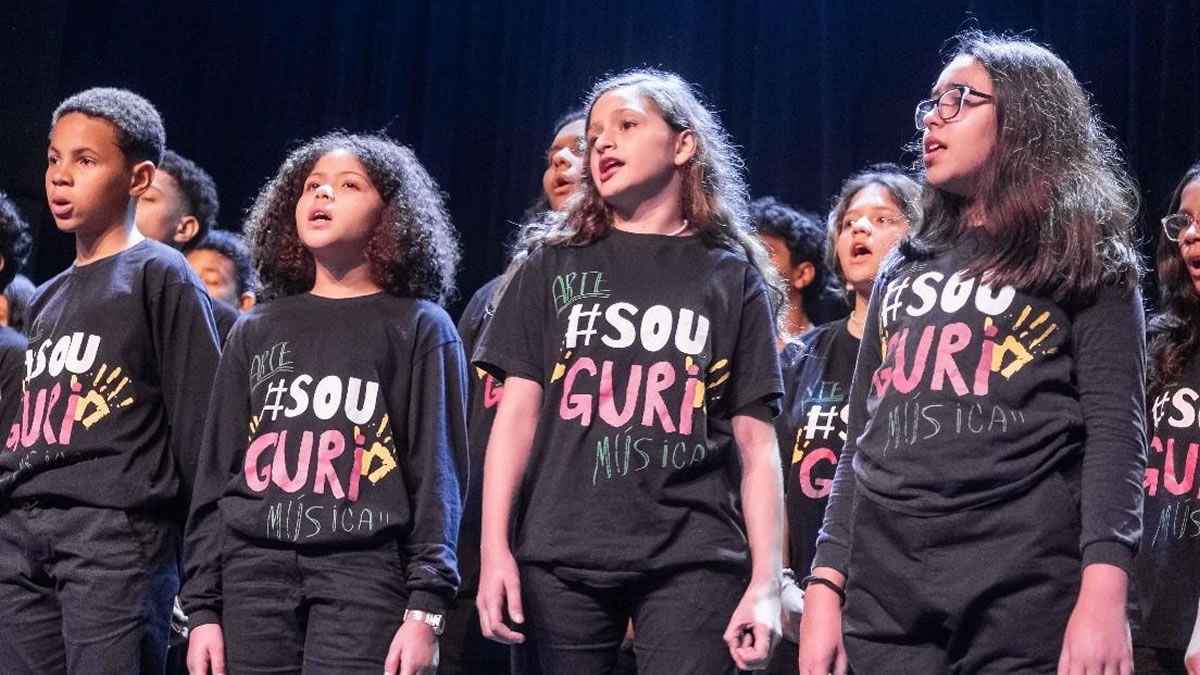 Coral do GURI São Vicente se apresenta no Museu do Café
