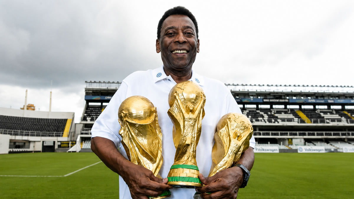 Santos e Copa do Mundo: 10 motivos que ligam a cidade ao Mundial
