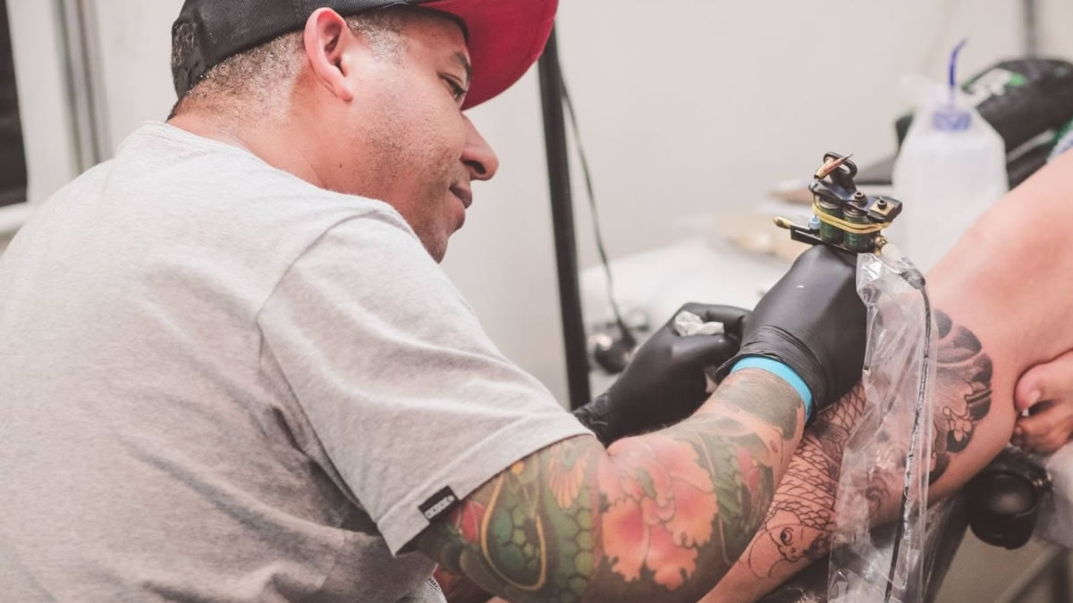 Festival de Tatuagem São Vicente volta em julho com 150 artistas
