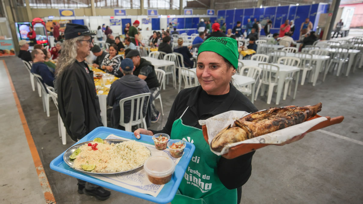 Festa da Tainha segue com gastronomia e atrações em Praia Grande