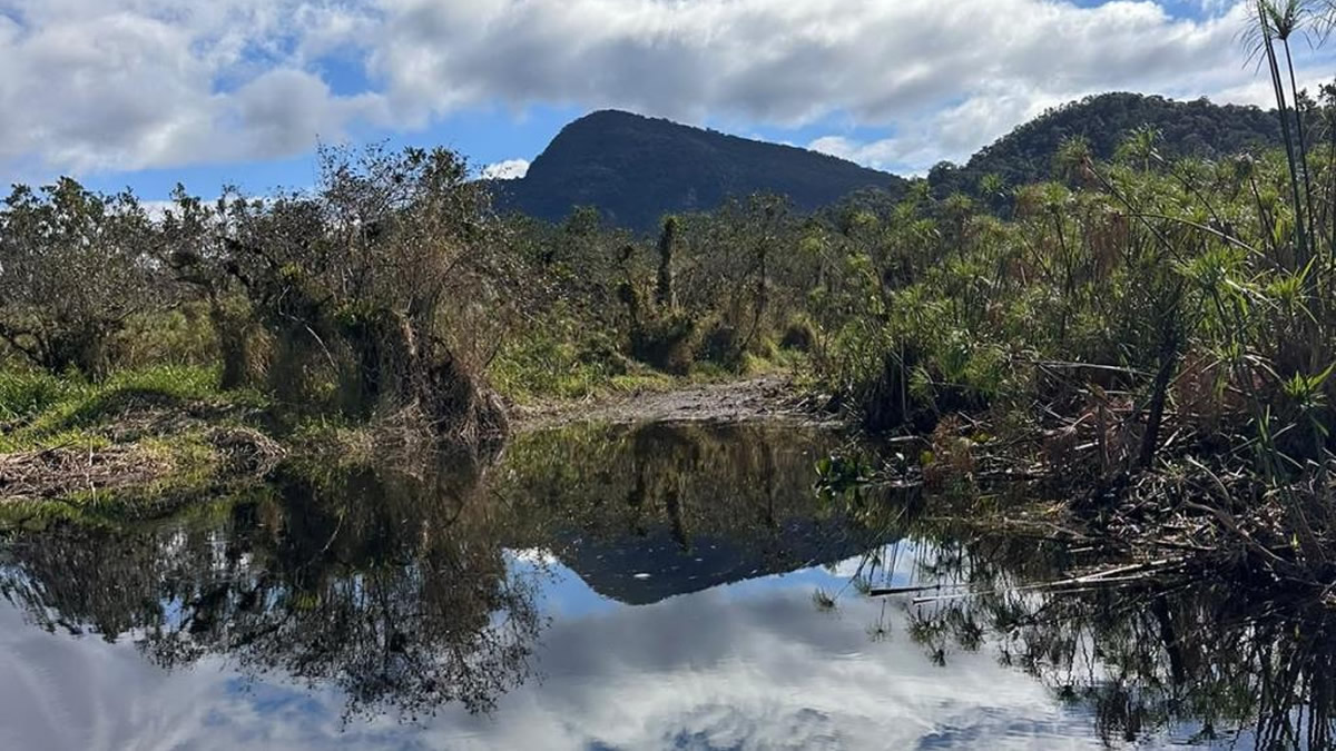 Limpeza do Rio Aguapeú reduz nível da água em mais de 1,20 metro em Mongaguá