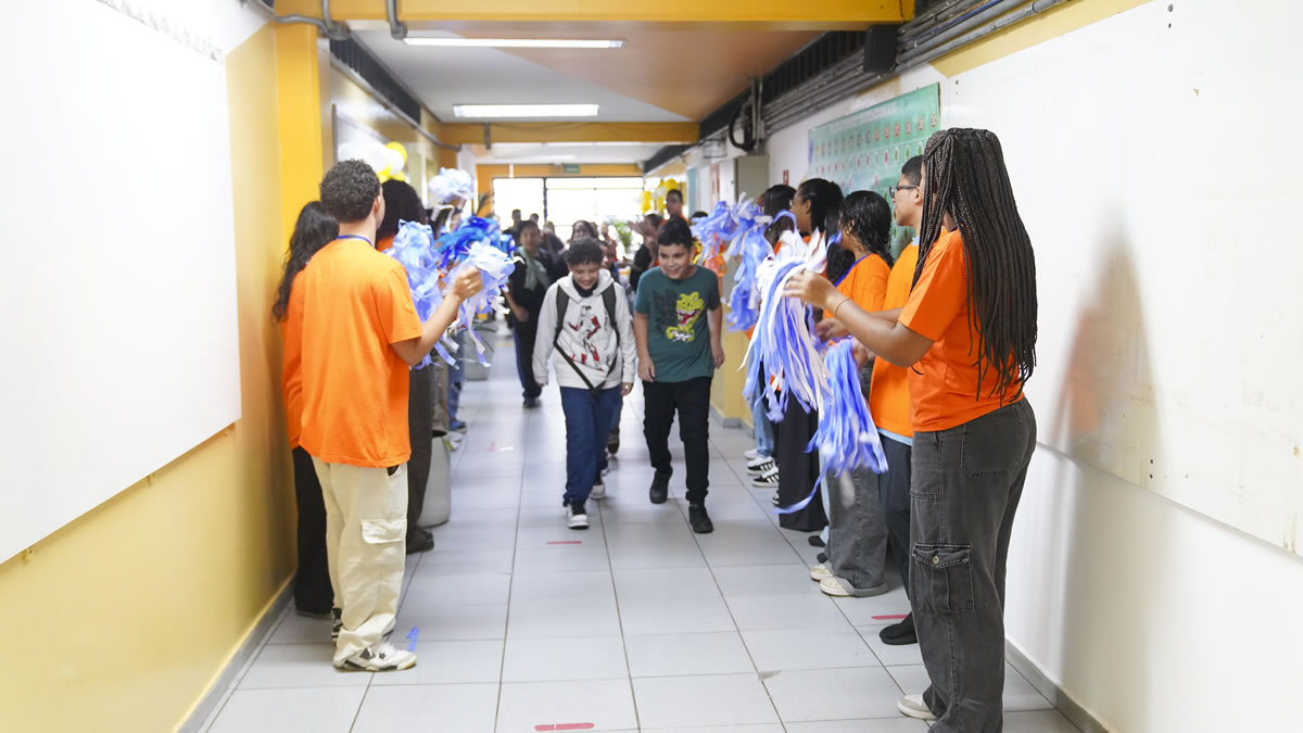 Estudantes de fora da rede estadual de SP podem se matricular para 2027 até sexta-feira (18)